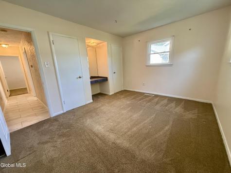 8 Martingale Drive Albany NY 12205