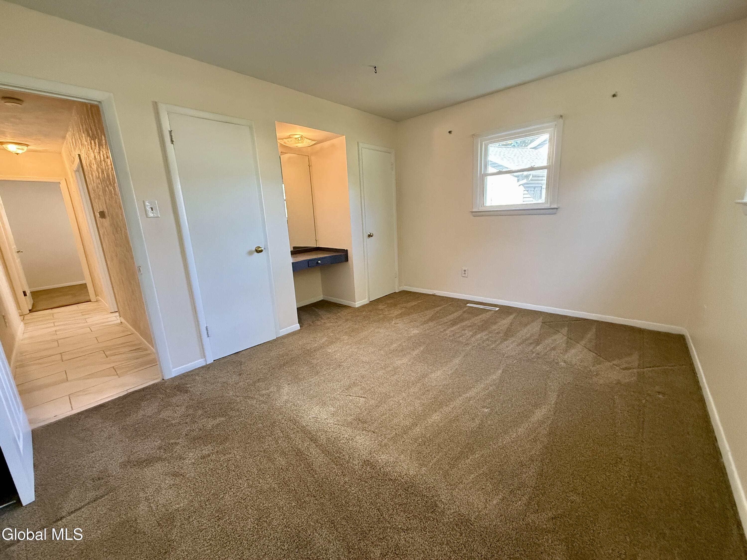 8 Martingale Drive Albany NY 12205