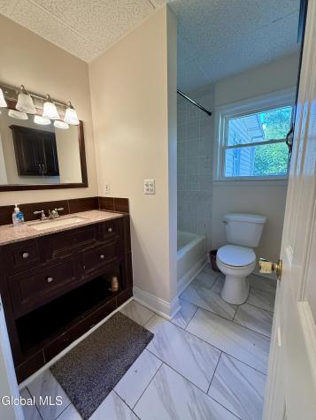 8 Martingale Drive Albany NY 12205