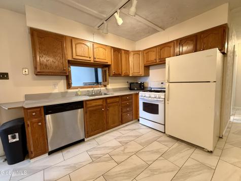8 Martingale Drive Albany NY 12205