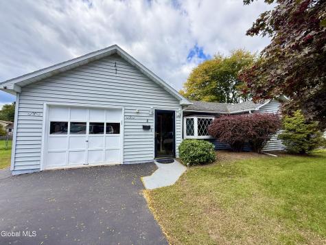 8 Martingale Drive Albany NY 12205