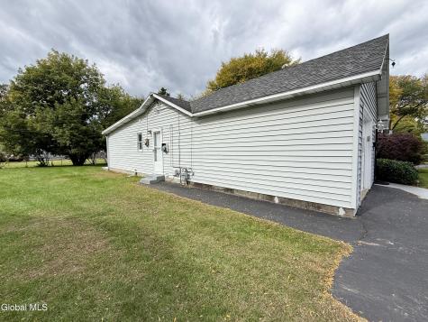 8 Martingale Drive Albany NY 12205