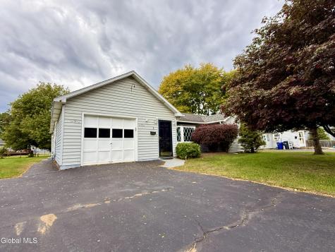 8 Martingale Drive Albany NY 12205