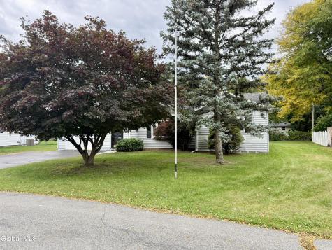 8 Martingale Drive Albany NY 12205