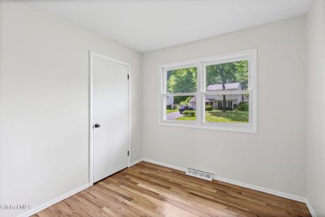 118 E Poplar Drive Delmar NY 12054