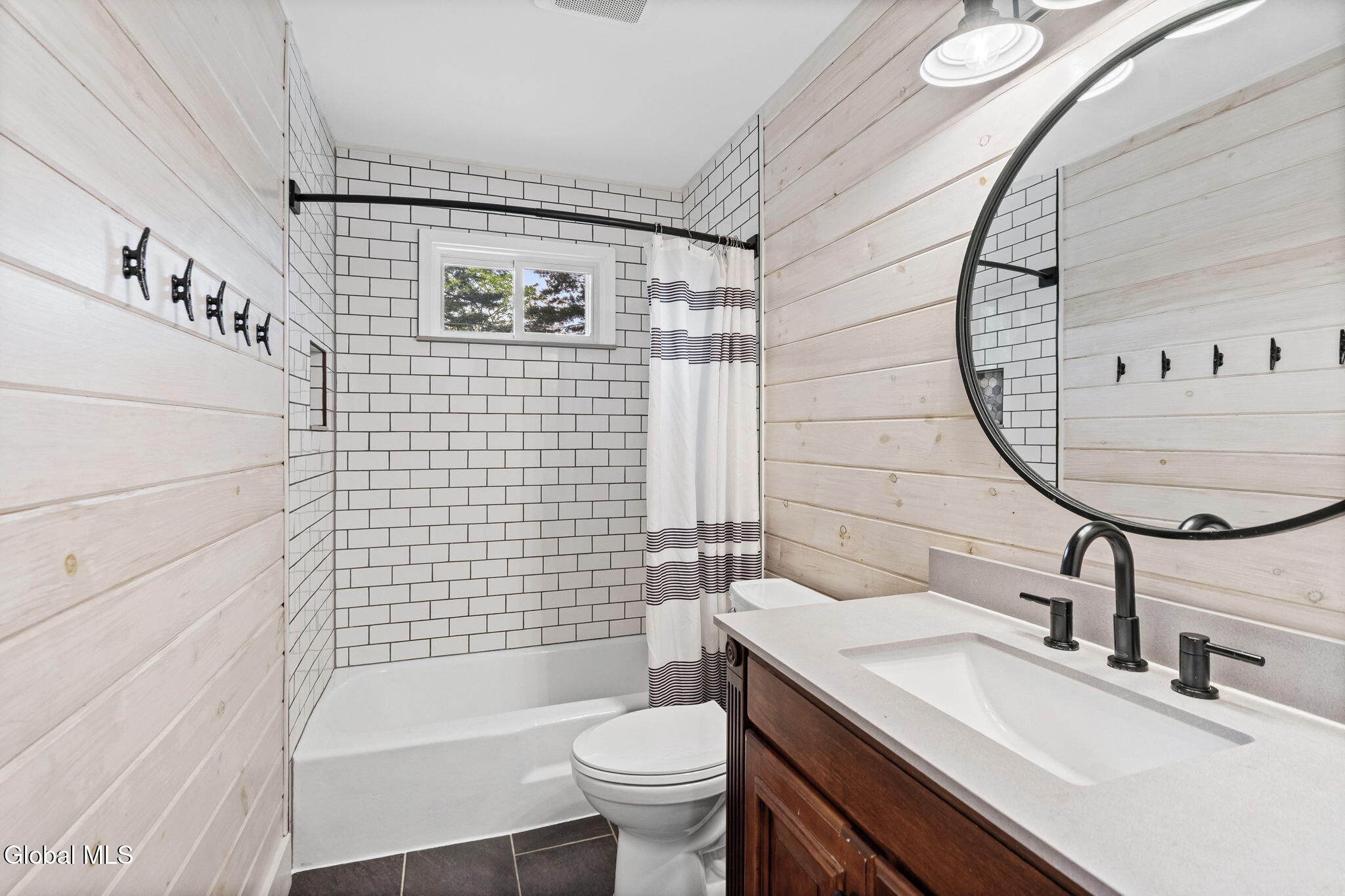 118 E Poplar Drive Delmar NY 12054
