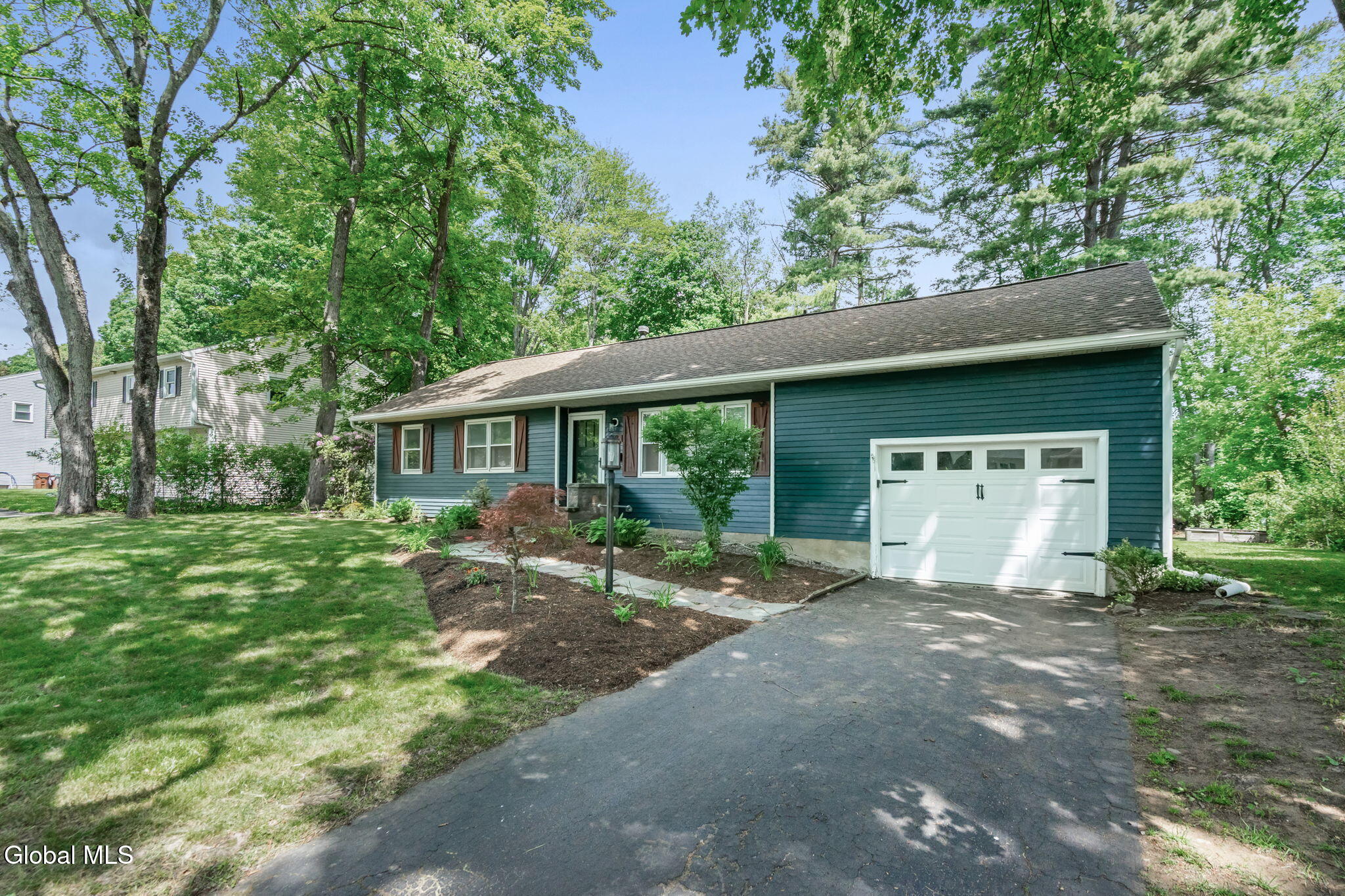 118 E Poplar Drive Delmar NY 12054