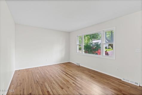 118 E Poplar Drive Delmar NY 12054