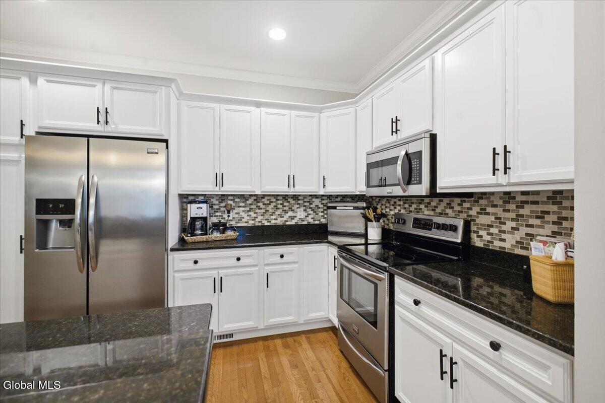 86 Meldon Circle Queensbury NY 12804