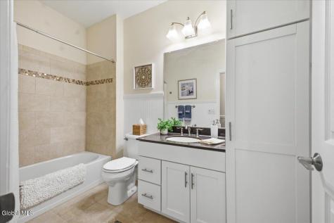 86 Meldon Circle Queensbury NY 12804