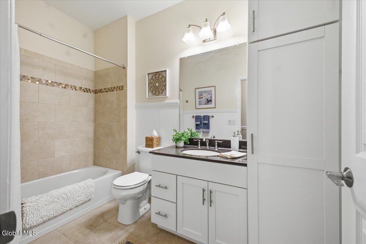 86 Meldon Circle Queensbury NY 12804