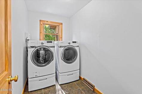 5 Kingsley Lane Chestertown NY 12817