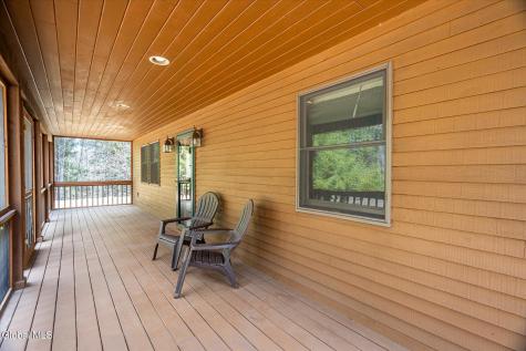 5 Kingsley Lane Chestertown NY 12817