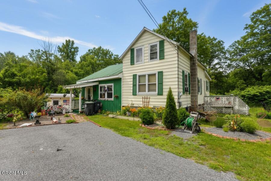 772 Saratoga Road Gansevoort NY 12831