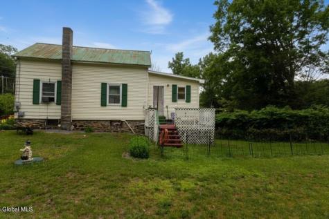 772 Saratoga Road Gansevoort NY 12831