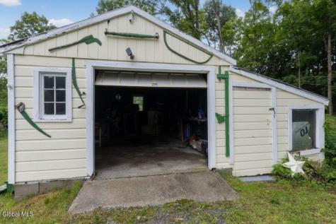 772 Saratoga Road Gansevoort NY 12831