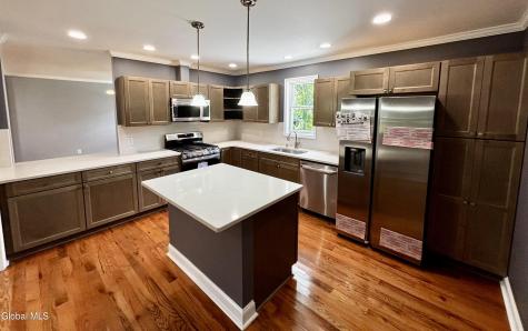 2523 Grandview Avenue Niskayuna NY 12309