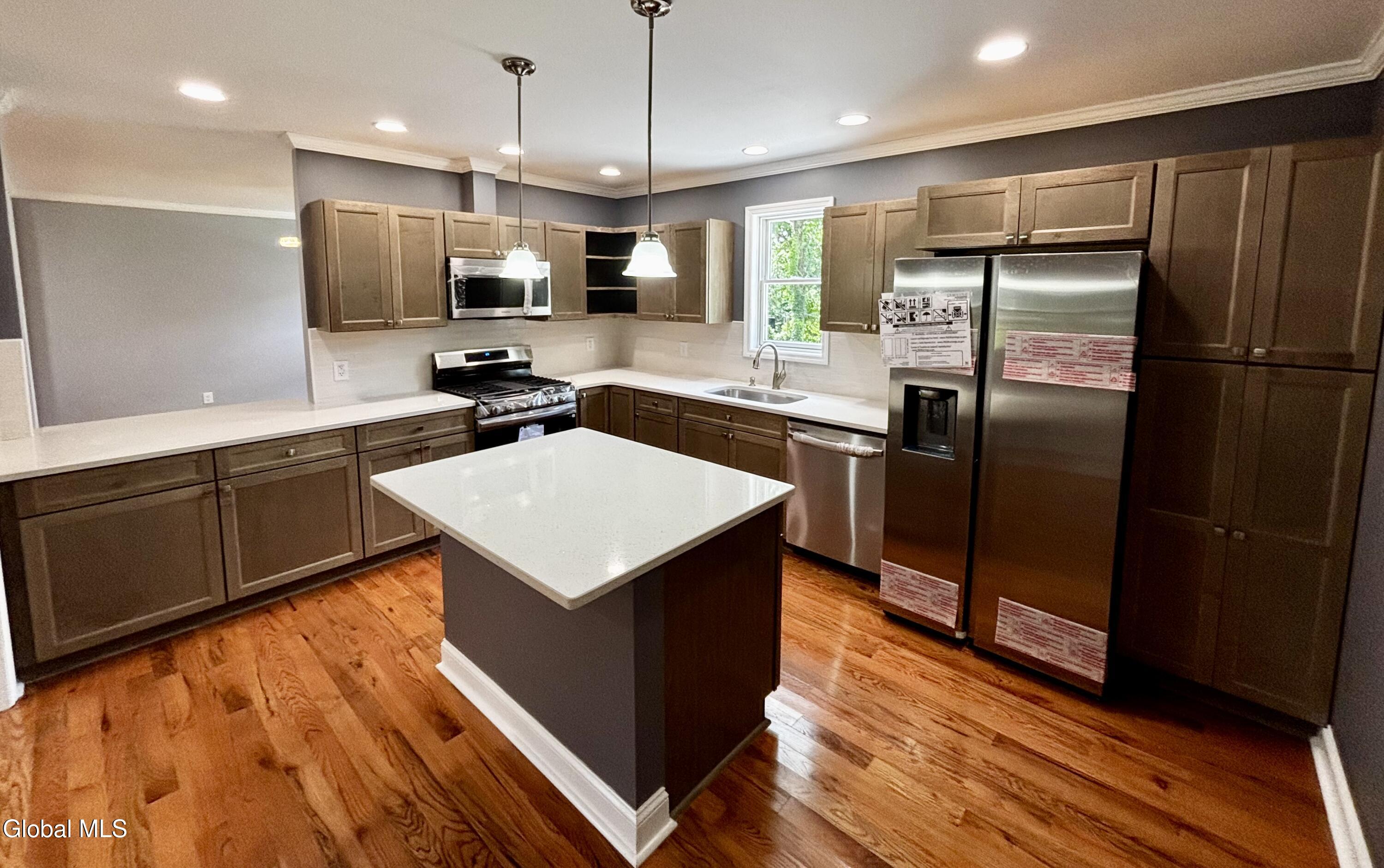 2523 Grandview Avenue Niskayuna NY 12309