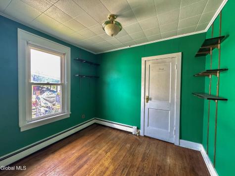 2 Mcconnell Avenue Ravena NY 12143