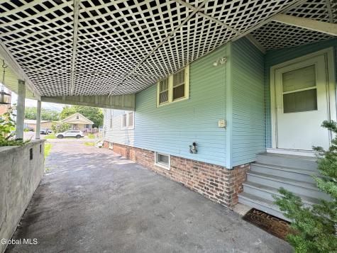 2 Mcconnell Avenue Ravena NY 12143