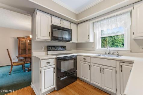 63 Aspen Circle Albany NY 12208