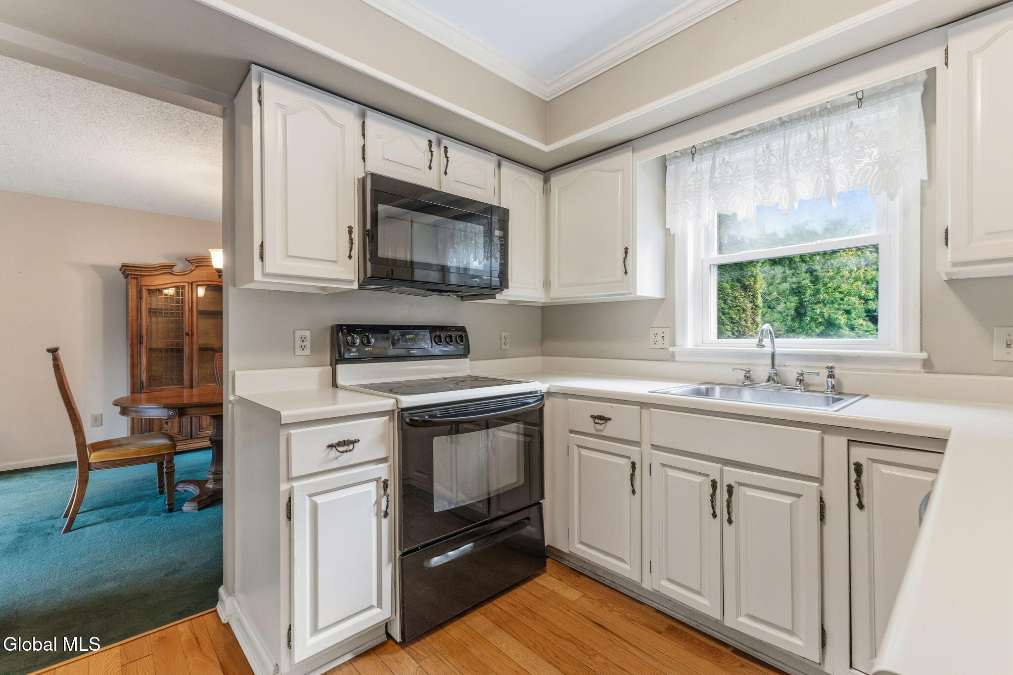 63 Aspen Circle Albany NY 12208
