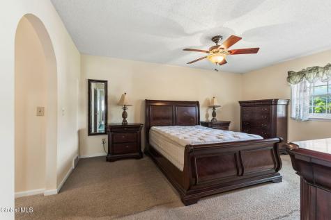 63 Aspen Circle Albany NY 12208