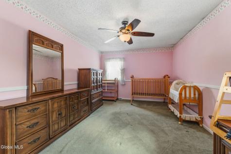 63 Aspen Circle Albany NY 12208