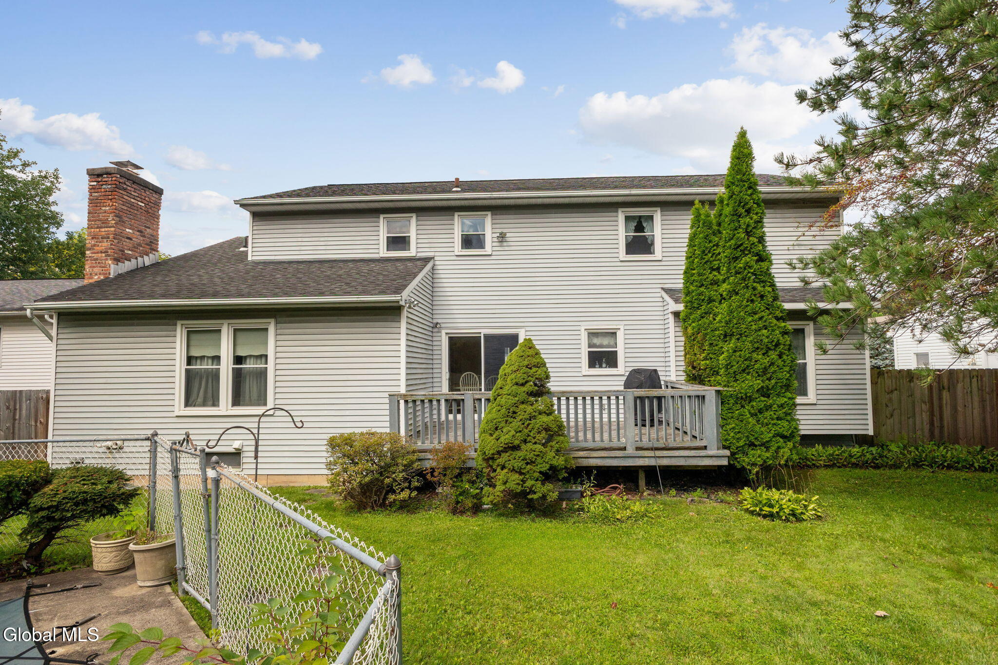 63 Aspen Circle Albany NY 12208