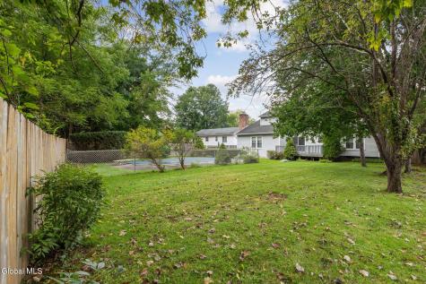 63 Aspen Circle Albany NY 12208