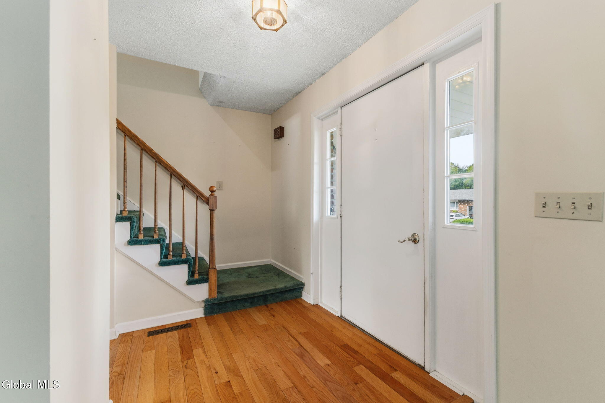 63 Aspen Circle Albany NY 12208