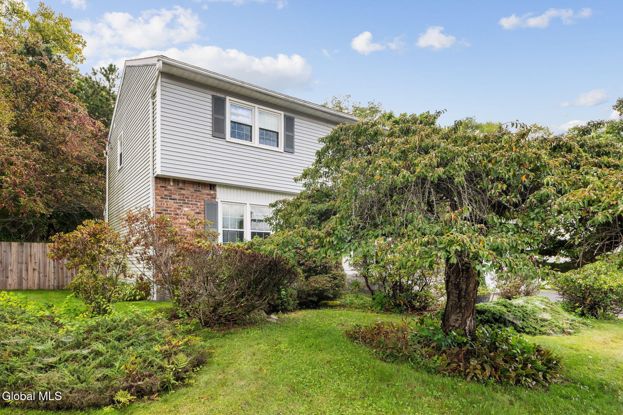 63 Aspen Circle Albany NY 12208