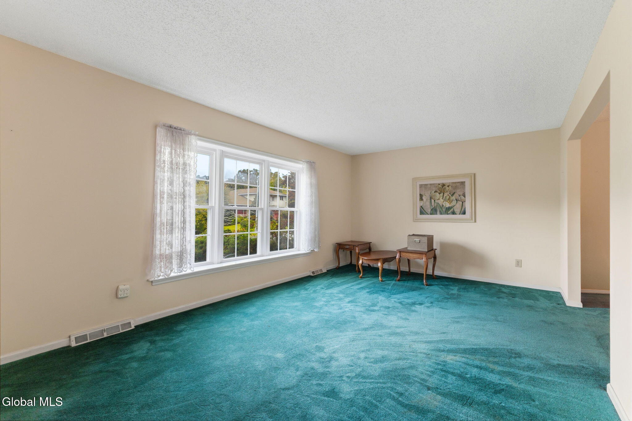 63 Aspen Circle Albany NY 12208