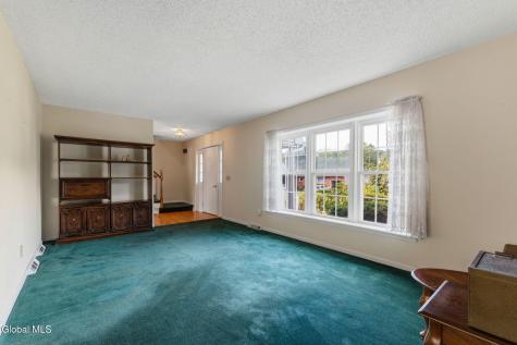 63 Aspen Circle Albany NY 12208