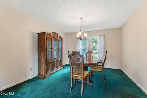 63 Aspen Circle Albany NY 12208