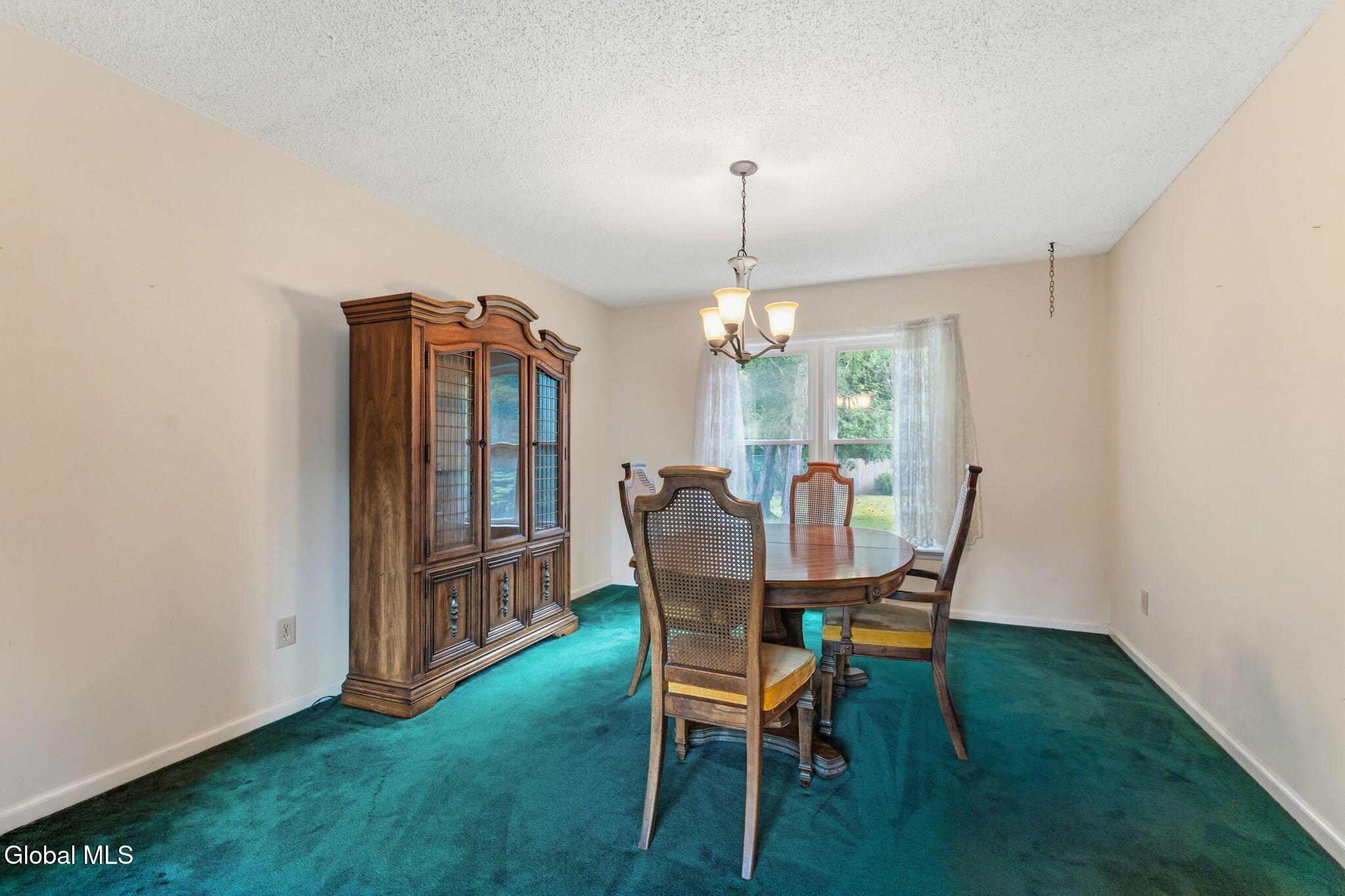 63 Aspen Circle Albany NY 12208