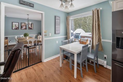 41 Walden Glen Ballston Lake NY 12019