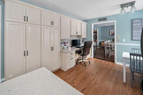 41 Walden Glen Ballston Lake NY 12019