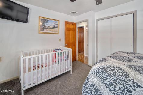 41 Walden Glen Ballston Lake NY 12019