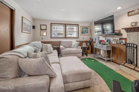 41 Walden Glen Ballston Lake NY 12019