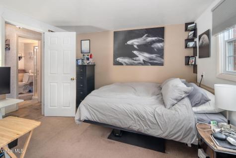 41 Walden Glen Ballston Lake NY 12019