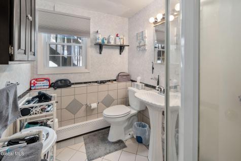 41 Walden Glen Ballston Lake NY 12019