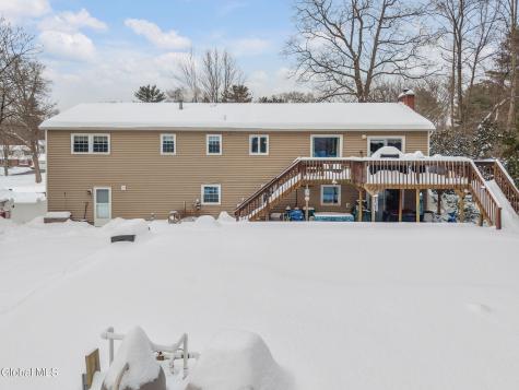 41 Walden Glen Ballston Lake NY 12019