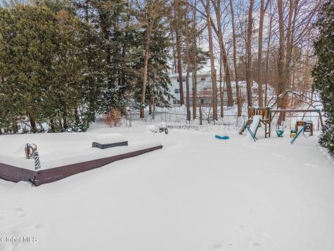 41 Walden Glen Ballston Lake NY 12019
