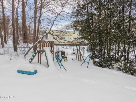 41 Walden Glen Ballston Lake NY 12019