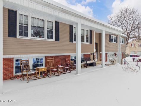 41 Walden Glen Ballston Lake NY 12019