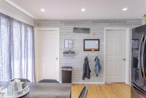 542 Hudson River Road Waterford NY 12188