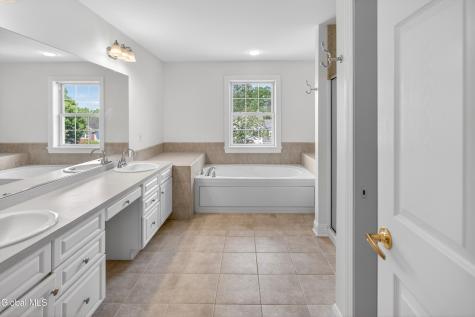43 Dyke Road Latham NY 12110