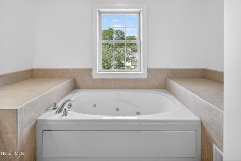 43 Dyke Road Latham NY 12110