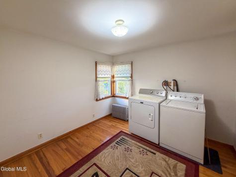 51 Glenville Street Rotterdam NY 12306